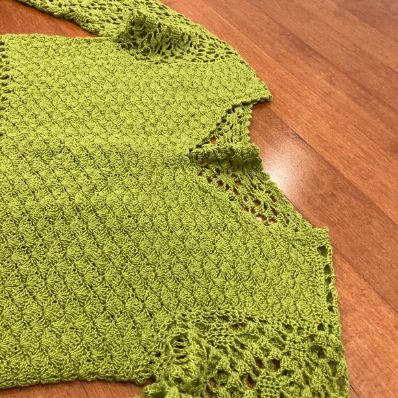 Hand Made Crochet tunic. Size 8 in avocado green color. - Picture 4 of 11
